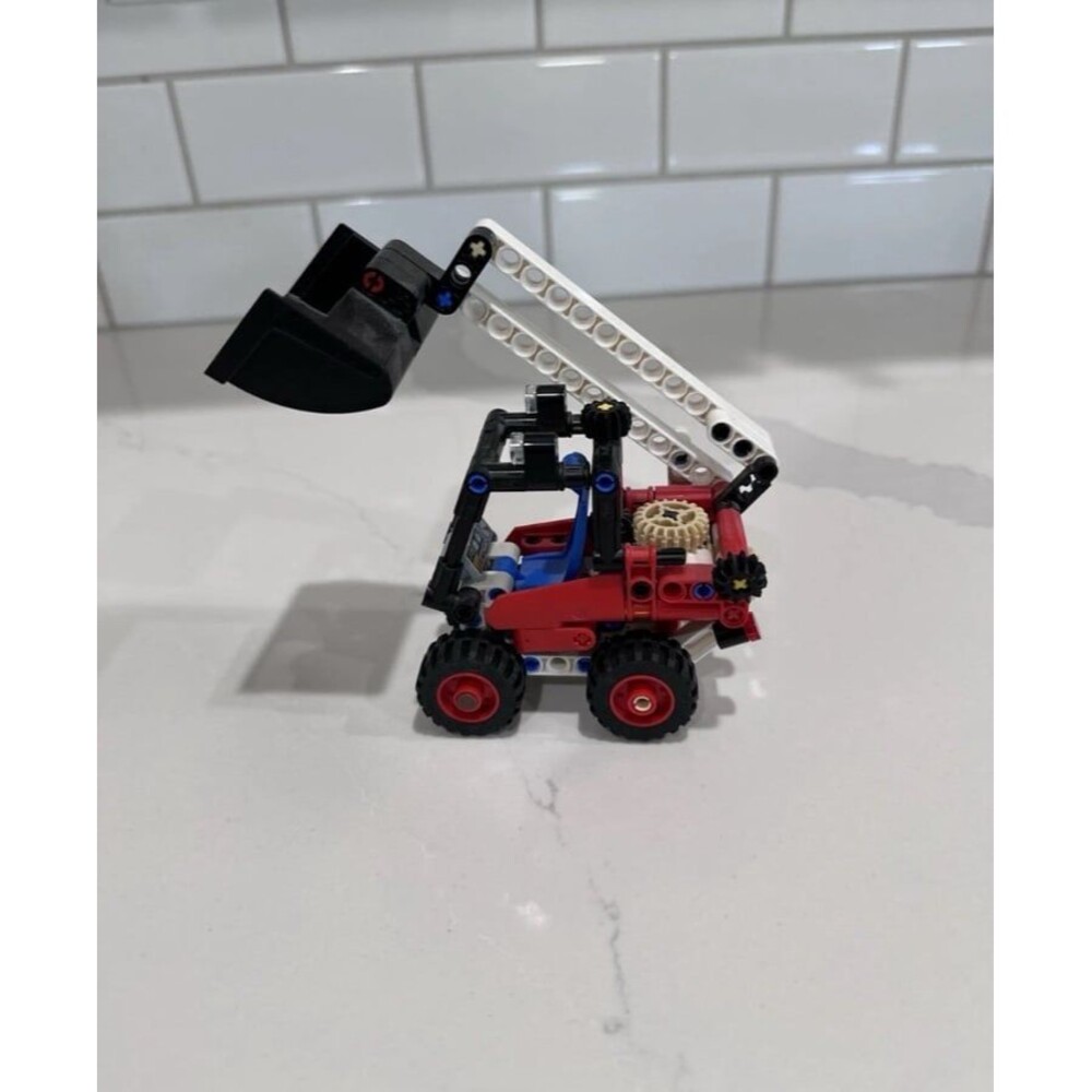RETIRED LEGO TECHNIC: Skid Steer Loader (42116) Boys Car Truck Toy Tilts